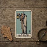 Tarot en magische werk De Heremiet. Denk voorbij het alledaagse en zet tarot in als magisch gereedschap.